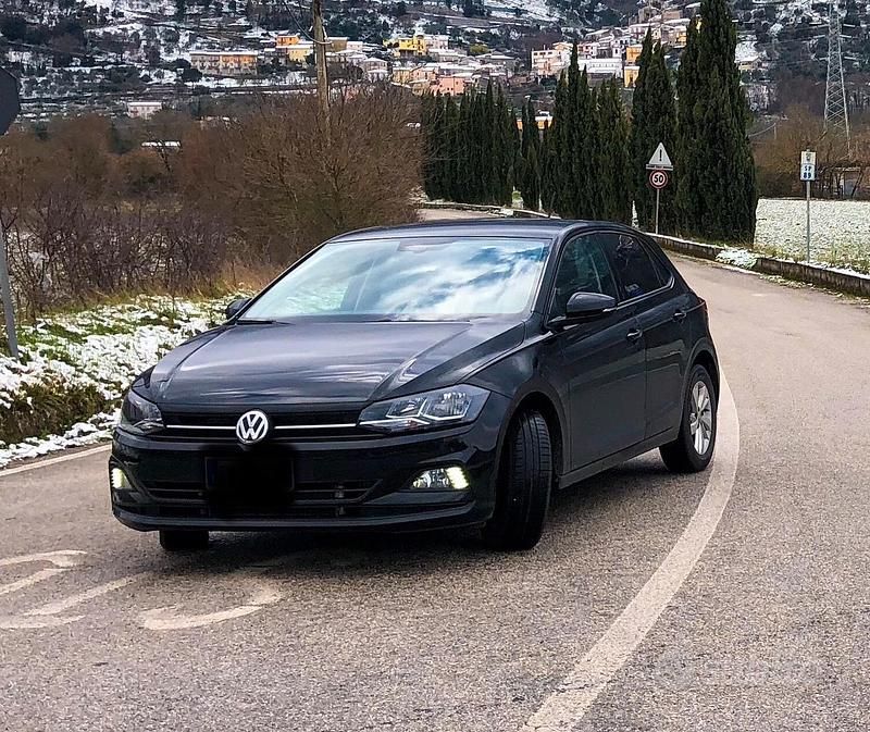 Nero Usata 2019 VW Polo Due volumi | 15.000 € (Cara) - Immagine 1/1