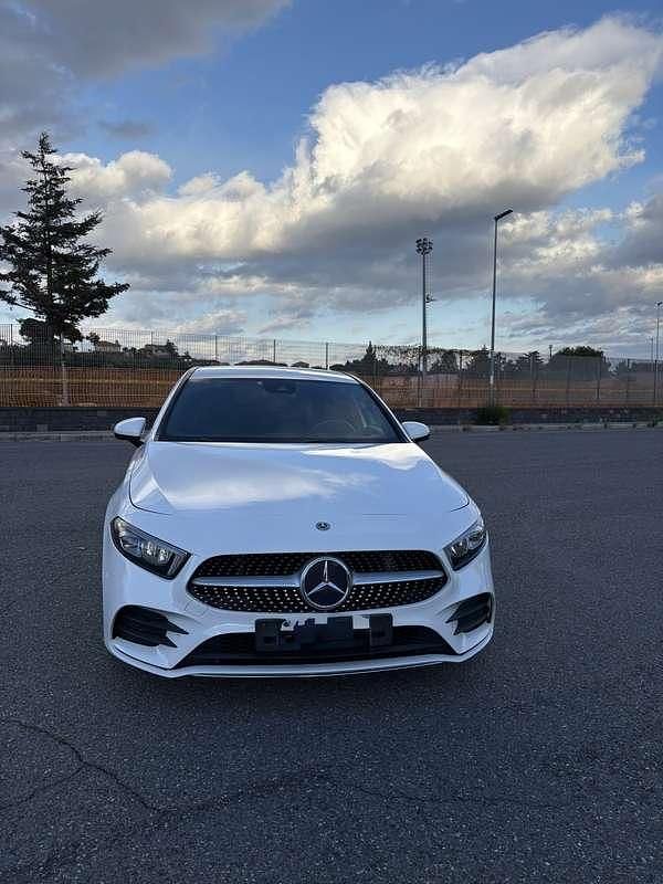 Usata Mercedes A180 Premium 116 CV (85 kW) 2019 Berlina