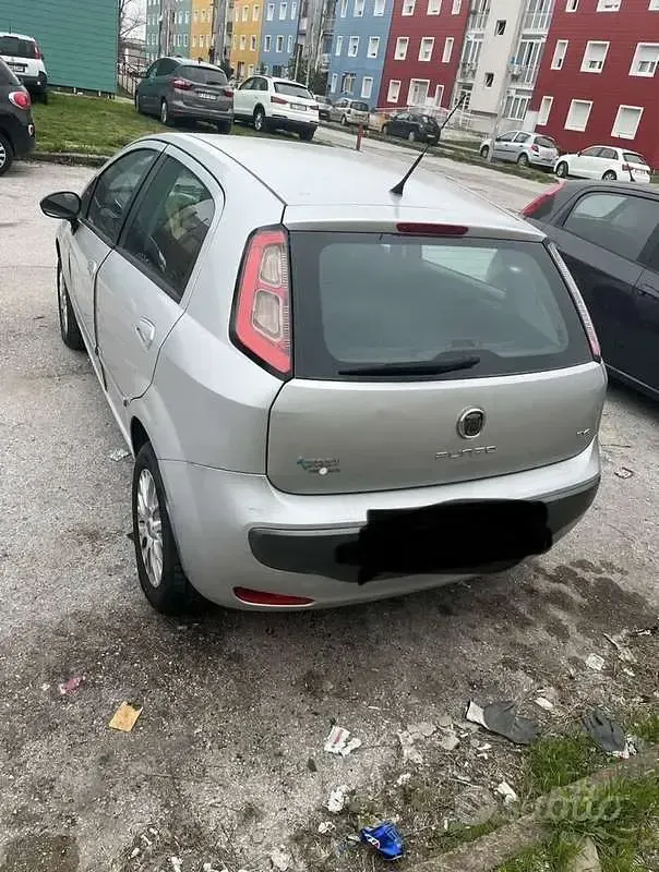 Usata Fiat Punto Evo Dynamic 69 CV (50 kW) 2009 Utilitaria