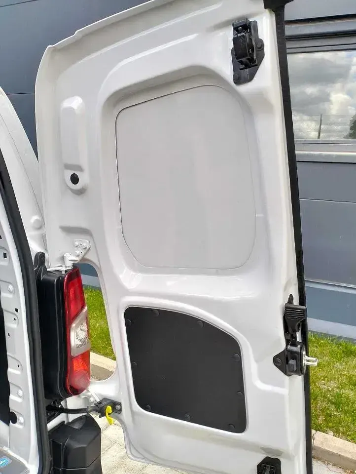 Usata Citroën Berlingo 131 CV (96 kW) 2023 Bianco Monovolume