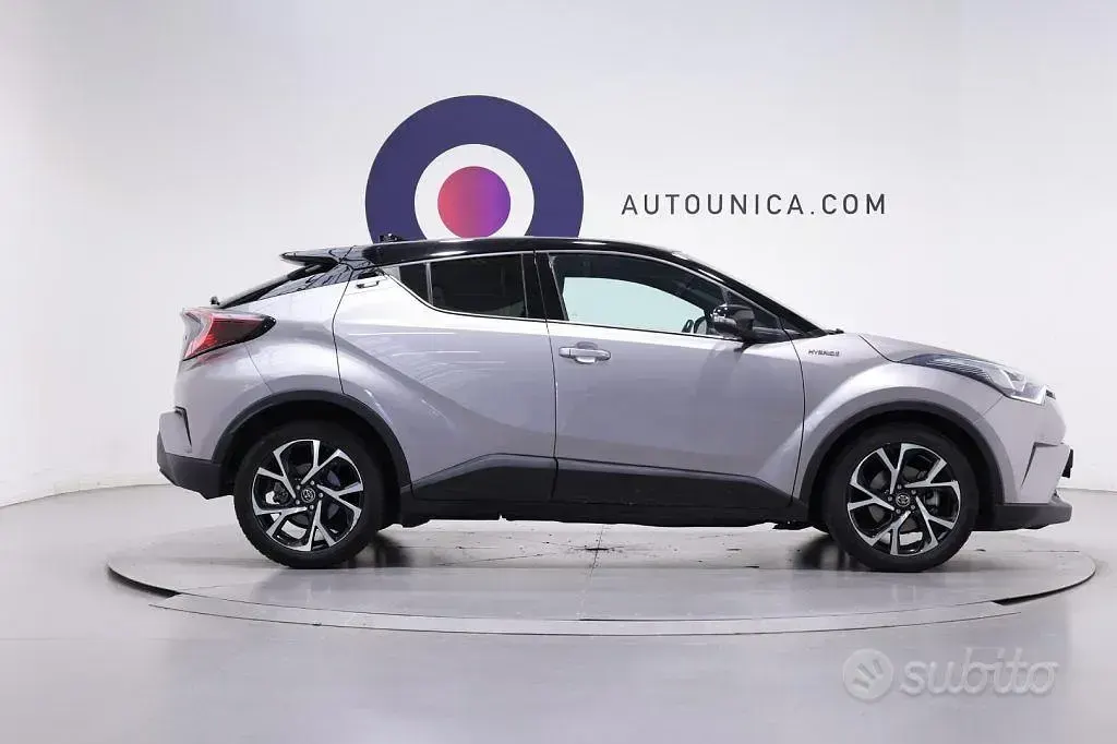 Usata Toyota C-HR Lounge 98 CV (72 kW) 2017 Grigio SUV