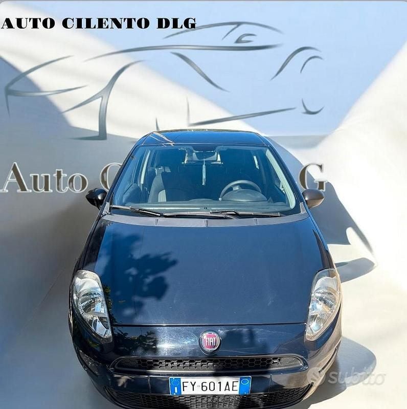 Usata Fiat Punto 95 CV (69 kW) 2019 Blu Utilitaria