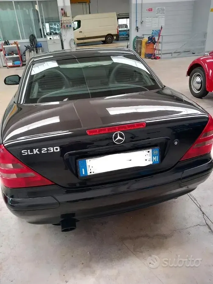Usata Mercedes SLK230 193 CV (141 kW) 1999 Nero Cabrio