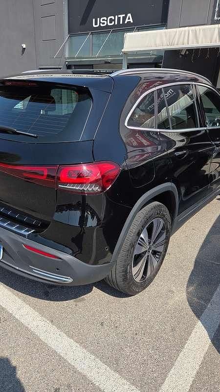Usata Mercedes EQA250 Premium Plus 94 kW (129 CV) 2023 Nero SUV