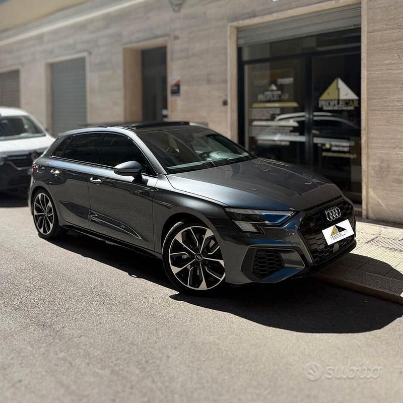 Grigio Usata 2024 Audi S3 Sport Tre volumi | 37.500 € (Super prezzo) - Immagine 1/4