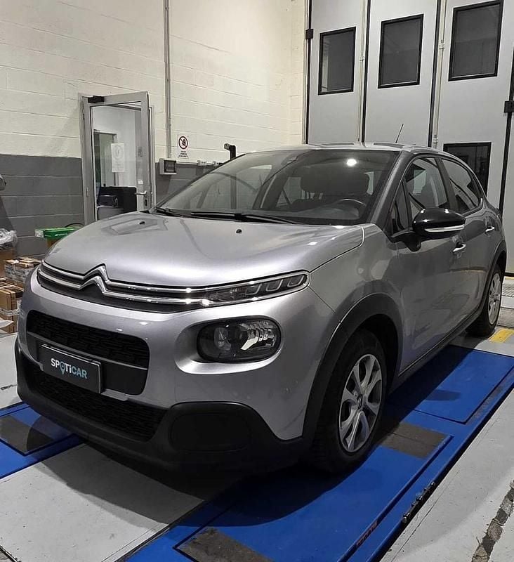 Grigio Usata 2020 Citroën C3 Feel Due volumi | 9500 € (Buon prezzo) - Immagine 1/4