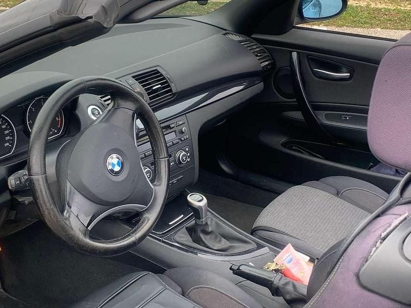 Usata BMW 118 Cabriolet 143 CV (105 kW) 2009 Nero Cabrio