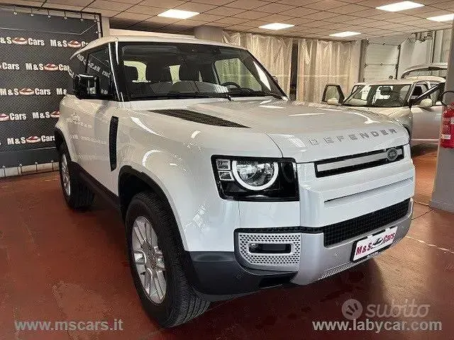 Käytetty Land Rover Defender S 200 HP (147 kW) 2024 Valkoinen Katumaasturi