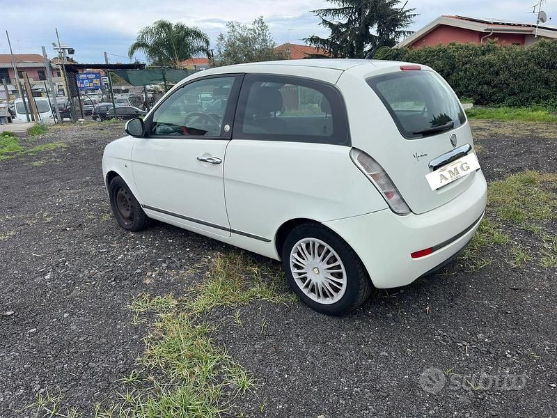 Usata Lancia Ypsilon 2009 Bianco Utilitaria