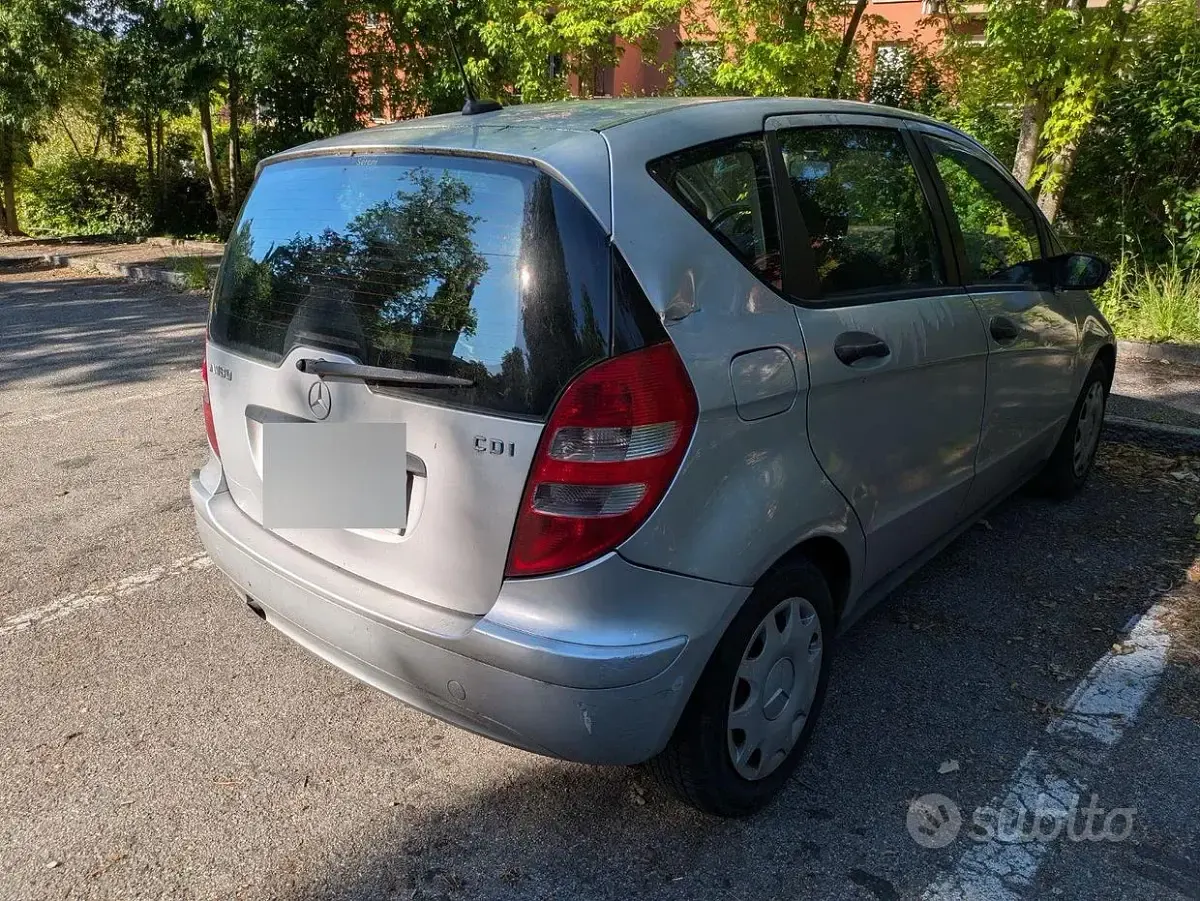 Usata Mercedes A200 109 CV (80 kW) 2008 Grigio Berlina