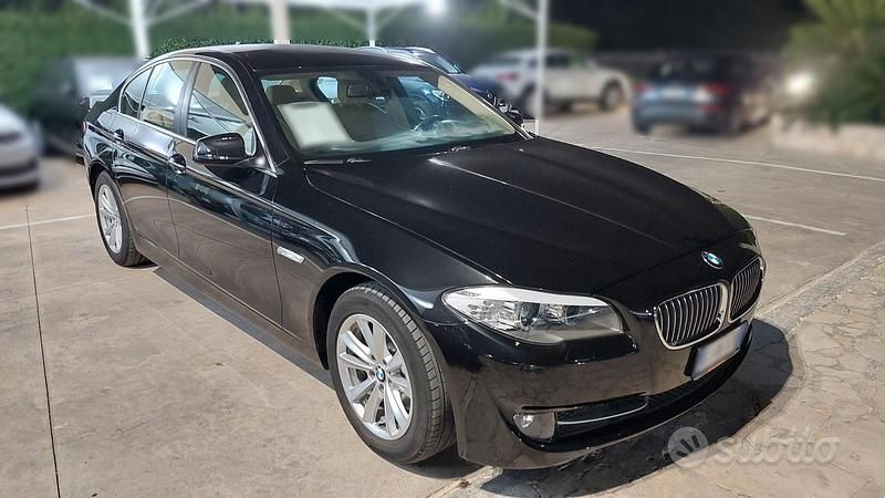Usata BMW 520 184 CV (135 kW) 2011 Nero Berlina