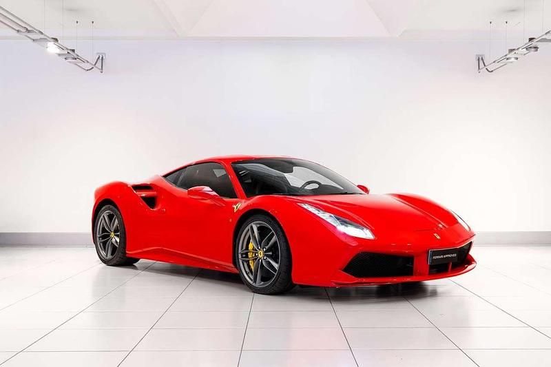 Usata Ferrari 488 669 CV (492 kW) 2018 Rosso Coupé