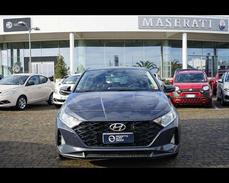 Usata Hyundai i20 101 CV (74 kW) 2021 Grigio scuro met Utilitaria