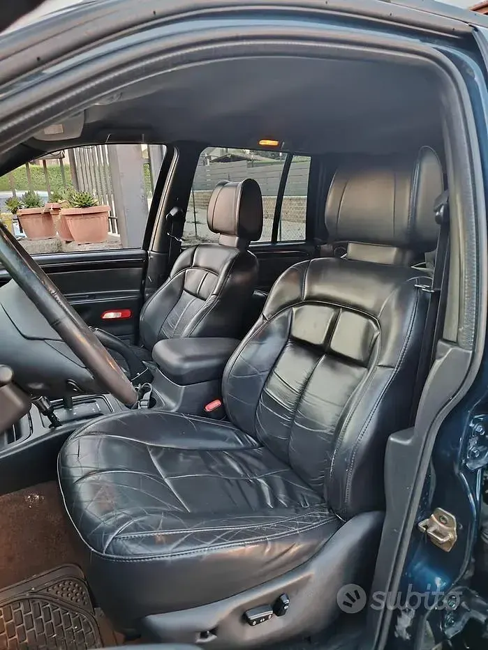 Usata Jeep Grand Cherokee 140 CV (102 kW) 2001 Bluazzurro SUV