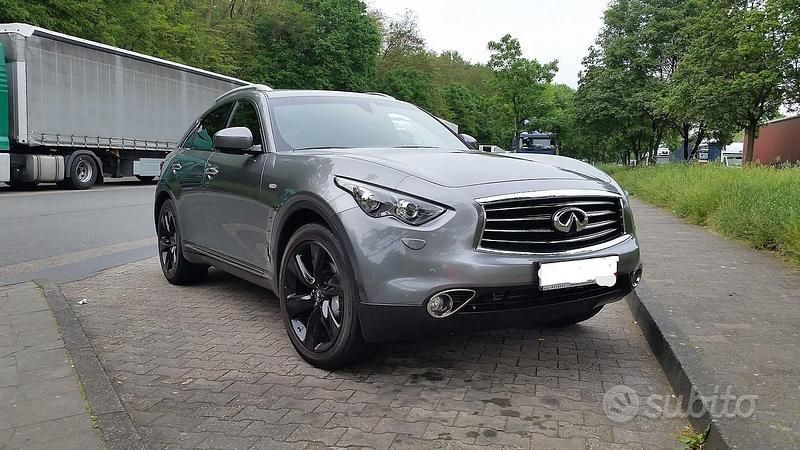 Usata Infiniti QX70 Premium 238 CV (175 kW) 2012 Grigio SUV