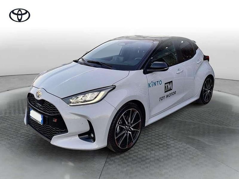 Usata Toyota Yaris Hybrid Sport 129 CV (94 kW) 2024 Grigio Utilitaria