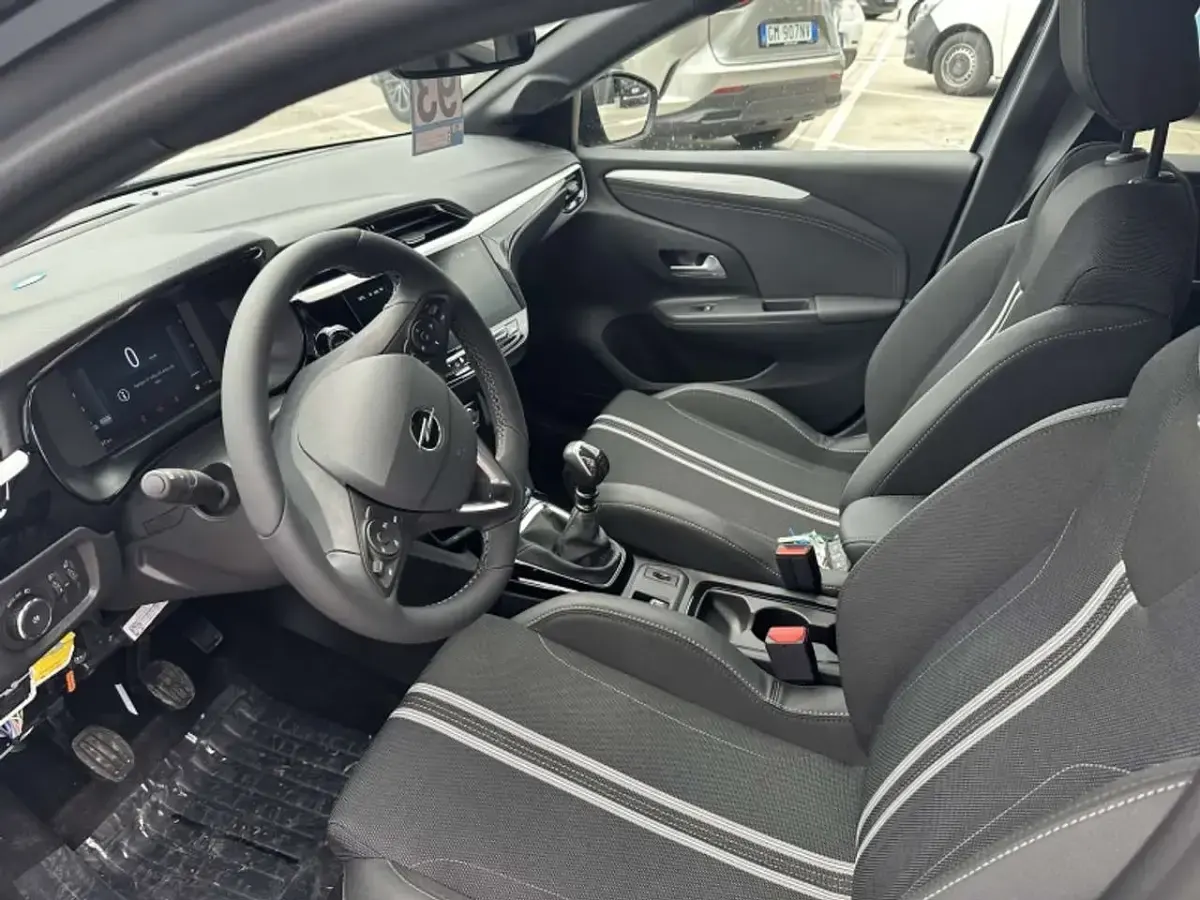 Nuova Opel Corsa S 101 CV (74 kW) 2026 Grafik grey Utilitaria