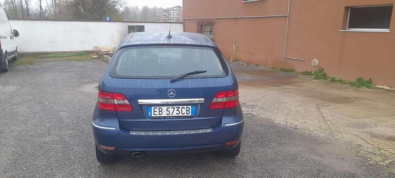 Usata 2010 Mercedes B150 Monovolume | 2300 € - Immagine 1/4