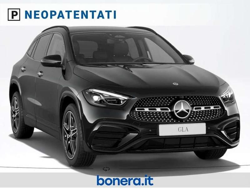 Nuova Mercedes GLA180 Advanced Plus 116 CV (85 kW) 2026 Nero cosmo SUV