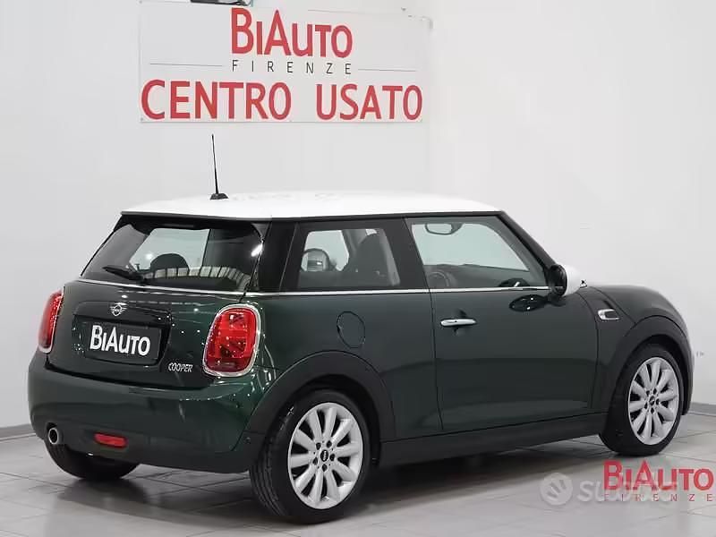 Usata Mini Cooper Hype 136 CV (100 kW) 2020 Verde Utilitaria