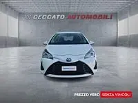 Usata Toyota Yaris Hybrid Cool 101 CV (74 kW) 2019 Bianco Utilitaria