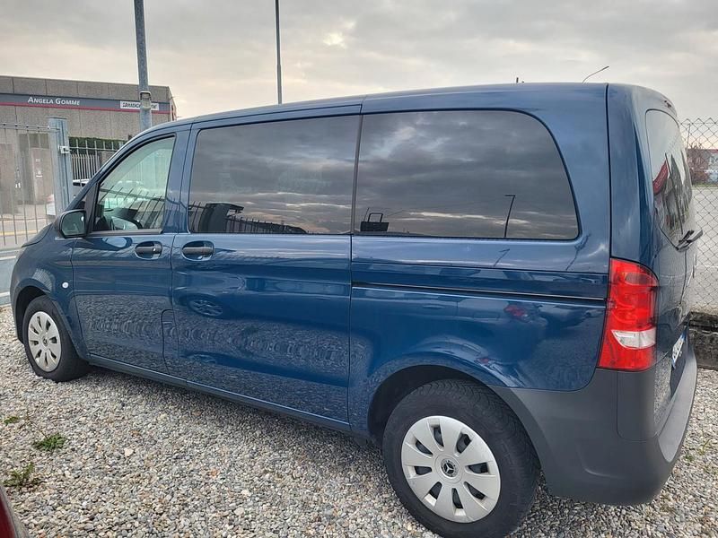 Blu Usata 2020 Mercedes Vito | 18.700 € - Immagine 1/1