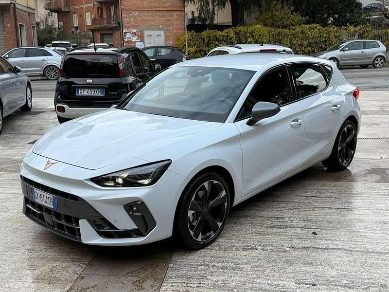 Usata Cupra Leon 150 CV (110 kW) 2025 Bianco Berlina