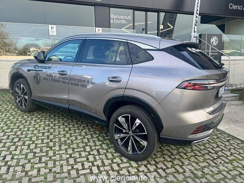 Usata MG HS Luxury 170 CV (125 kW) 2024 Grigio SUV