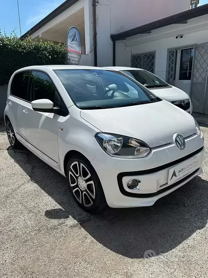 Usata VW up! Highline 75 CV (55 kW) 2012 Bianco Utilitaria