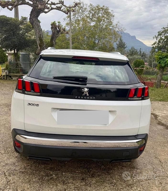 Usata Peugeot 3008 130 CV (95 kW) 2019 Bianco Berlina