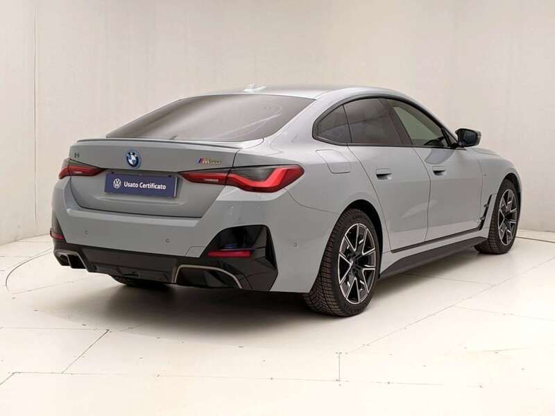 Usata BMW i4 Sport Line 400 kW (544 CV) 2023 Grigio Berlina