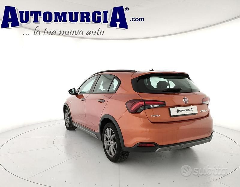 Usata Fiat Tipo Cross 95 CV (69 kW) 2022 Arancione Station wagon