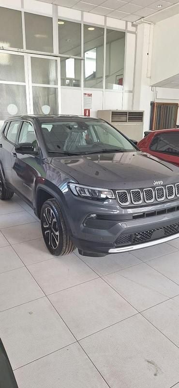 Usata Jeep Compass Altitude 131 CV (96 kW) 2024 Bianco SUV
