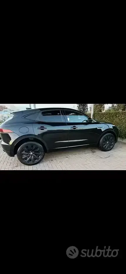 Usata Jaguar E-Pace R 150 CV (110 kW) 2021 Nero SUV
