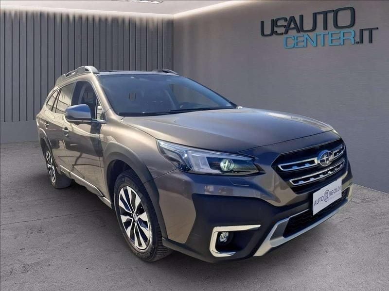 Usata Subaru Outback Premium 169 CV (124 kW) 2023 Grigio met Station wagon