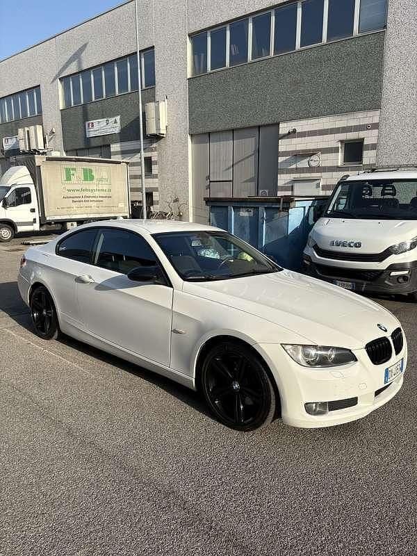 Begagnad BMW 320 M Sport 177 HK (130 kW) 2009 Sportkupé