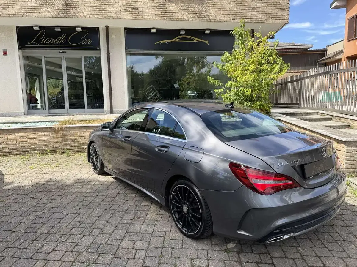 Usata Mercedes CLA200 Premium 136 CV (100 kW) 2017 Grigio Coupé