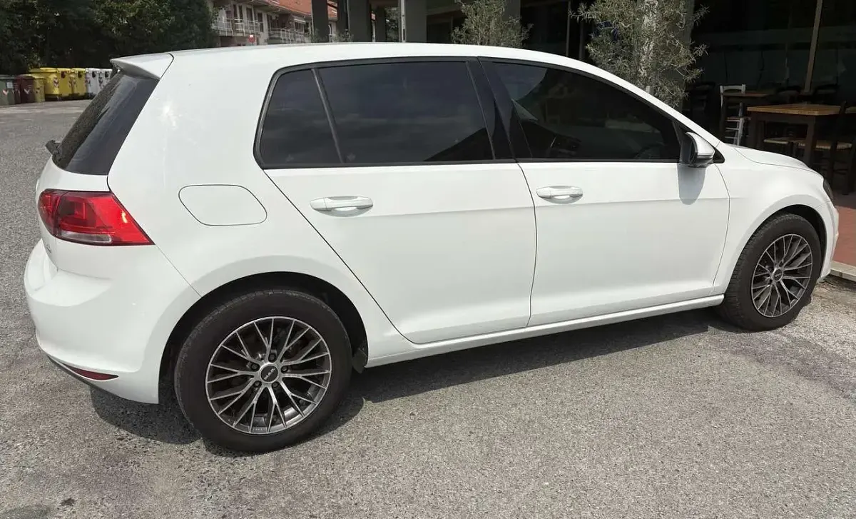 Usata VW Golf VII Comfortline 105 CV (77 kW) 2014 Utilitaria