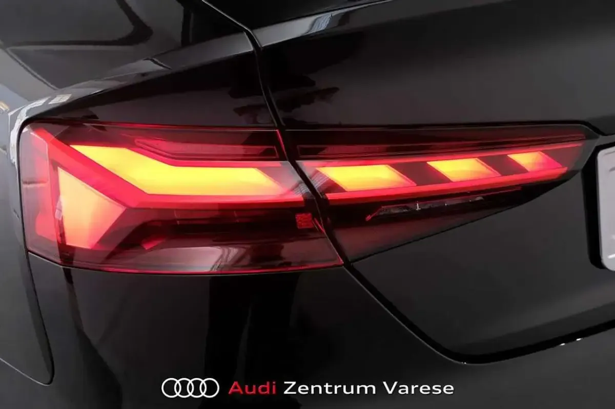 Nuova Audi A5 Sportback Advanced Plus 204 CV (150 kW) 2025 Nero Utilitaria