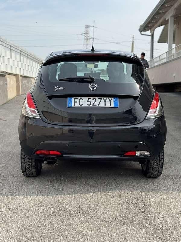 Usata Lancia Ypsilon S 69 CV (50 kW) 2016 Utilitaria