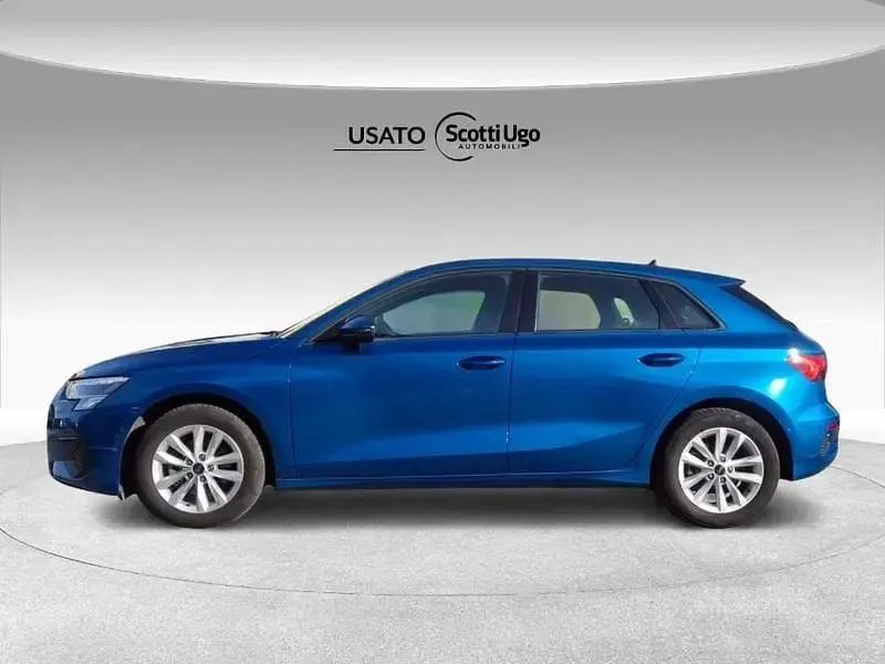 Usata Audi A3 Sportback Business 150 CV (110 kW) 2023 Blu Utilitaria