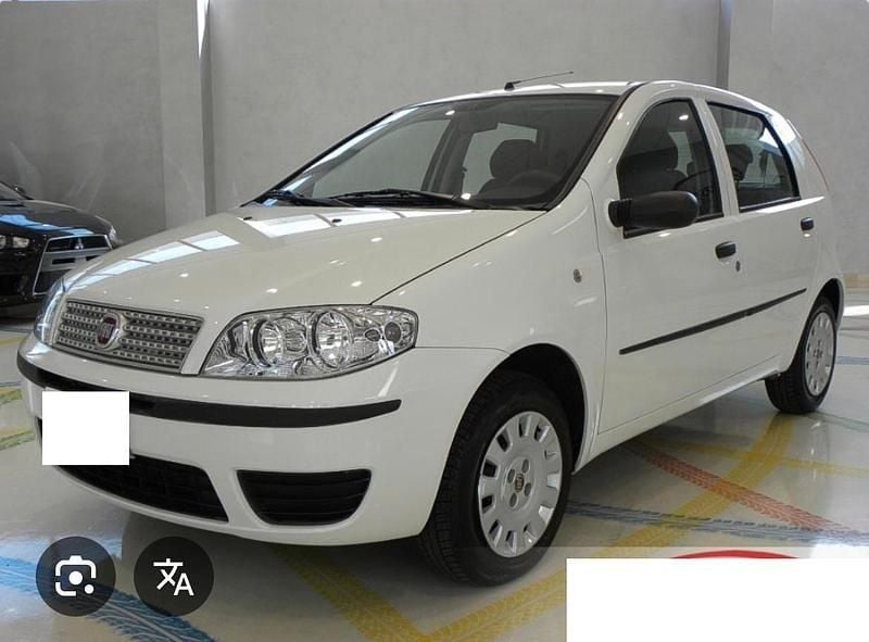 Grigio Usata 2011 Fiat Punto Classica Due volumi | 4500 € (Ottimo prezzo) - Immagine 1/1