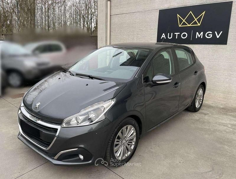 Usata Peugeot 208 Active 82 CV (60 kW) 2017 Grigio Utilitaria