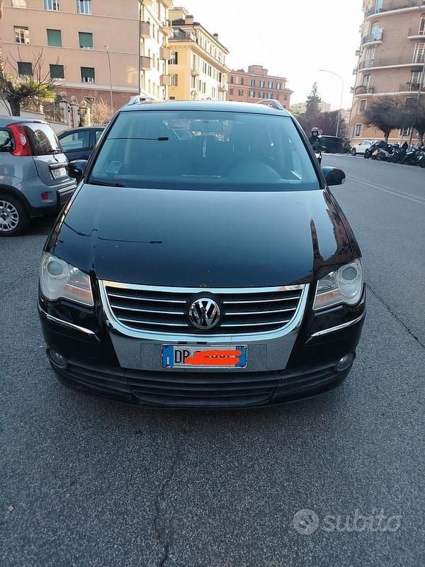 Usata VW Touran 109 CV (80 kW) 2008 Nero Monovolume