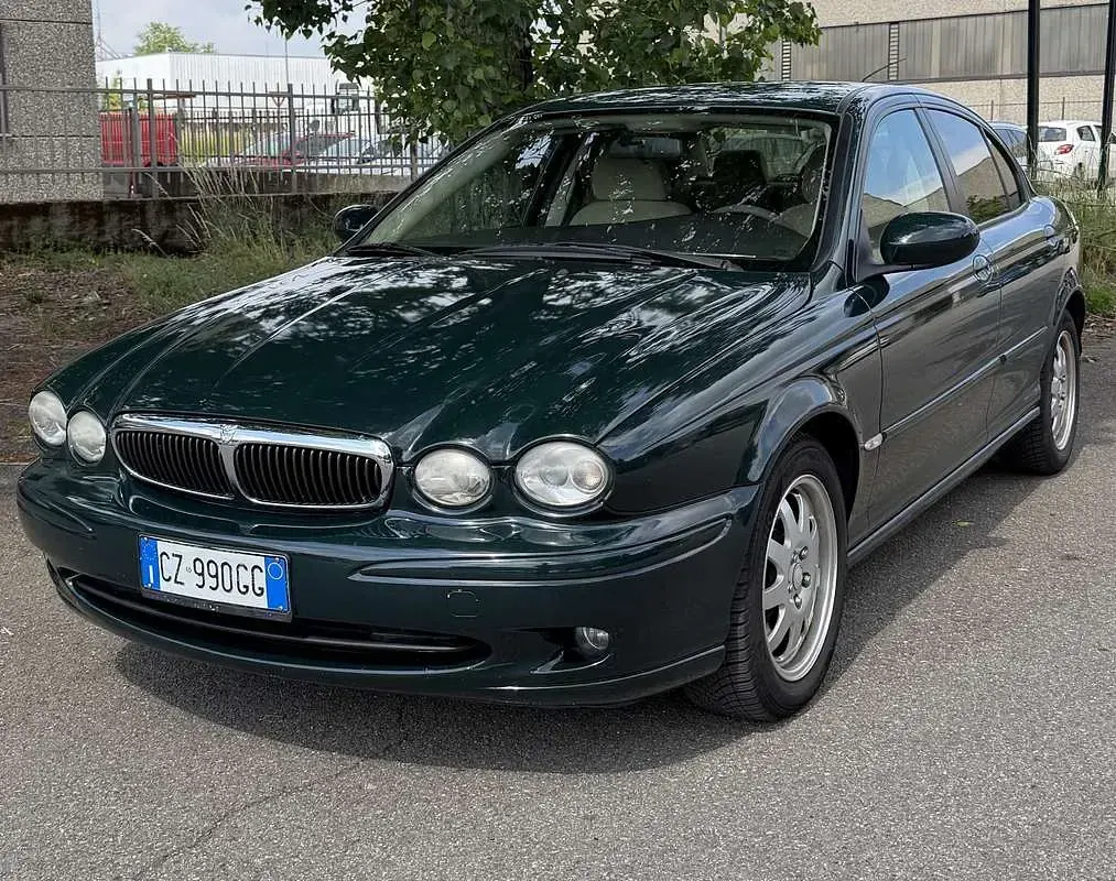 Usata Jaguar X-type Executive 131 CV (96 kW) 2006 Verde Berlina