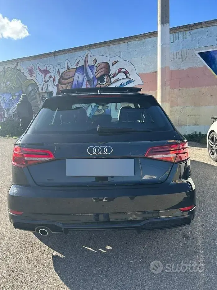 Usata Audi A3 Comfort 116 CV (85 kW) 2017 Nero Berlina