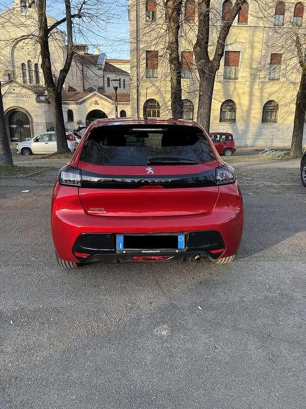 Usata Peugeot 208 Allure 101 CV (74 kW) 2022 Rosso Utilitaria