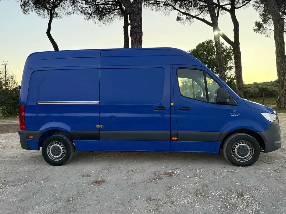 Usata Mercedes Sprinter 114 CV (83 kW) 2019 Blu/azzurro Furgone