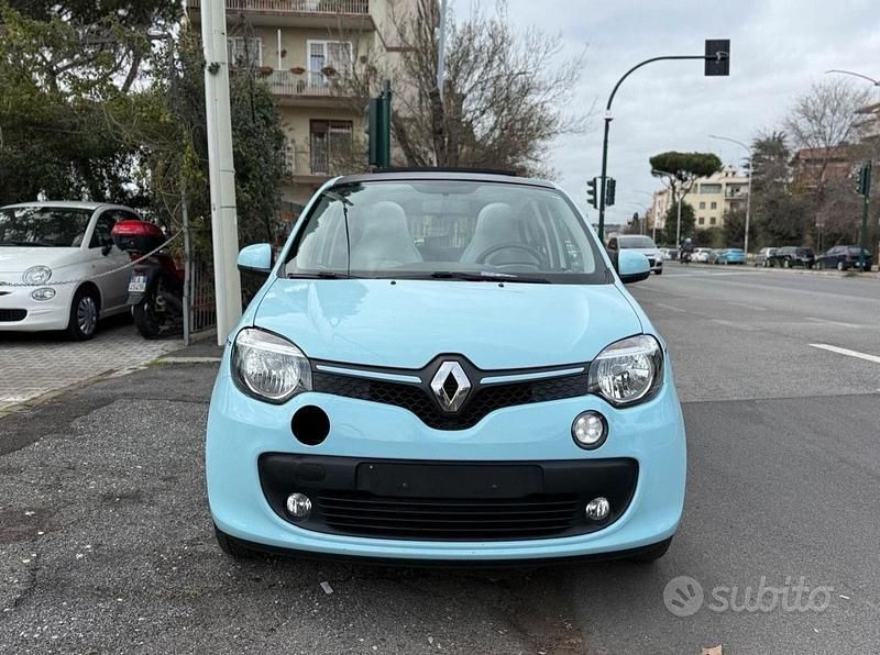 Usata Renault Twingo LIMITED 69 CV (50 kW) 2018 Blu Utilitaria