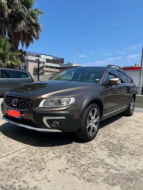 Usata Volvo XC70 Summum 181 CV (133 kW) 2014 Marrone SUV